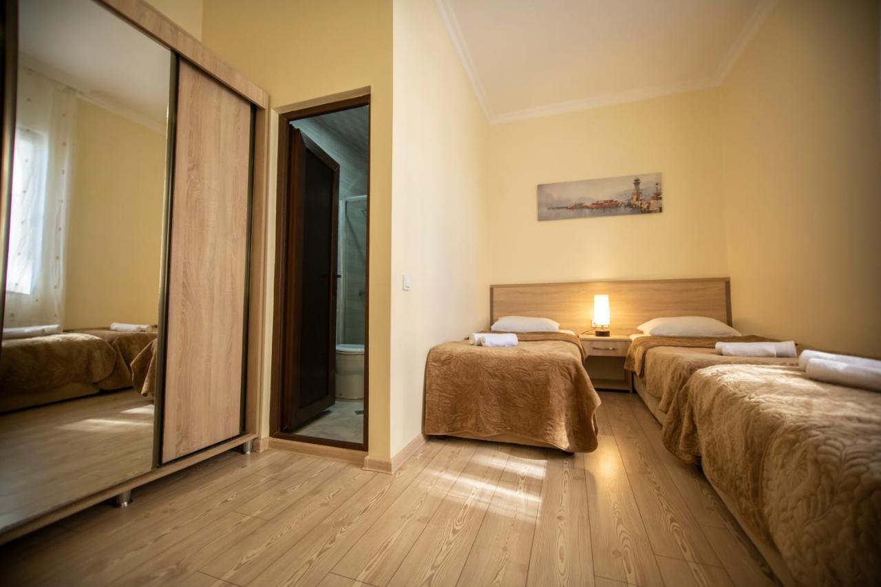 Hotel Chveni Ezo Kobuleti Eksteriør bilde